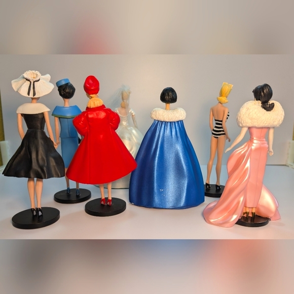 Barbie Figurine Collection Set of 7 Iconic Vintage Danbury Mint - Classic - Picture 7 of 16